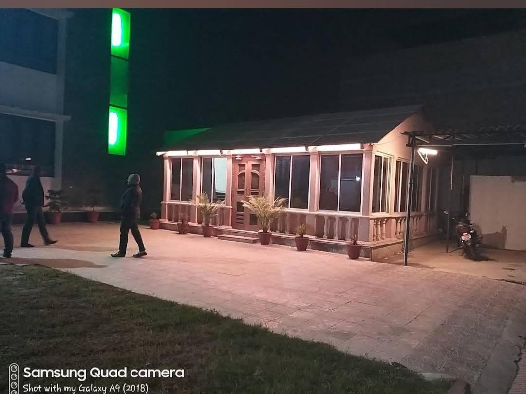 Hotel Triveni Darshan Prayagraj Esterno foto